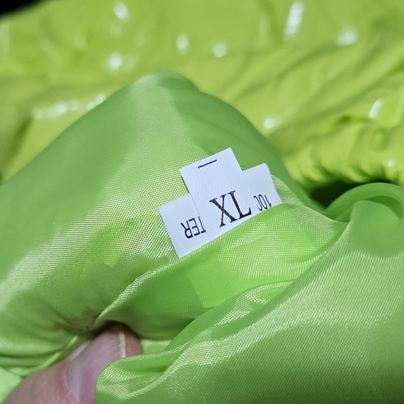 Electric Green Cropped Puffer Women's XL Jacket - Picture 3 of 3